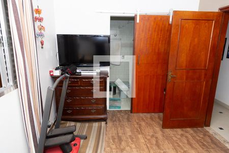 Casa à venda com 170m², 3 quartos e 2 vagas Casa à venda com 170m², 3 quartos e 2 vagasSuite 1