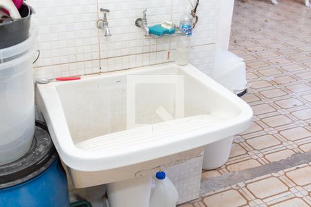 Casa à venda com 170m², 3 quartos e 2 vagas Casa à venda com 170m², 3 quartos e 2 vagasÁrea de Serviço