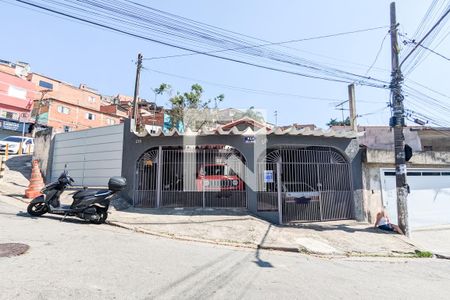 Casa à venda com 385m², 3 quartos e 10 vagasFachada