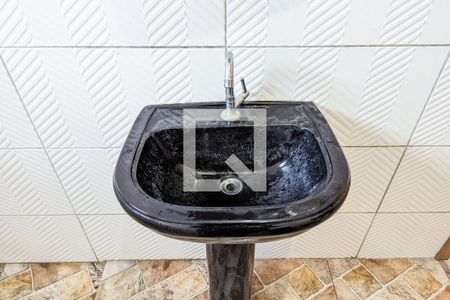 Casa à venda com 385m², 3 quartos e 10 vagasBanheiro 2