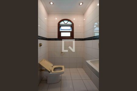 Lavabo de casa para alugar com 3 quartos, 196m² em Piraporinha, Diadema