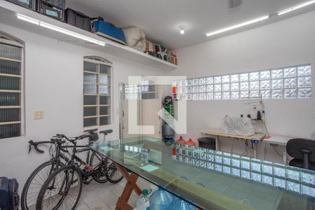 Casa à venda com 178m², 3 quartos e 2 vagas Casa à venda com 178m², 3 quartos e 2 vagasQuarto adicional