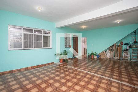 Casa à venda com 178m², 3 quartos e 2 vagas Casa à venda com 178m², 3 quartos e 2 vagasGaragem