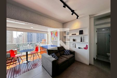 Sala de kitnet/studio para alugar com 1 quarto, 37m² em Cidade Monções, São Paulo