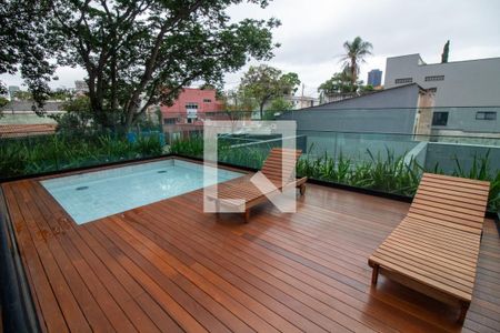 Studio para alugar com 33m², 1 quarto e 1 vaga Studio para alugar com 33m², 1 quarto e 1 vagaÁrea comum - Piscina infantil