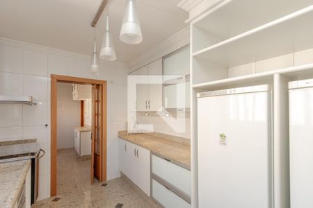 Apartamento à venda com 217m², 4 quartos e 4 vagasCozinha