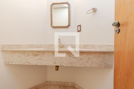 Apartamento à venda com 217m², 4 quartos e 4 vagasLavabo