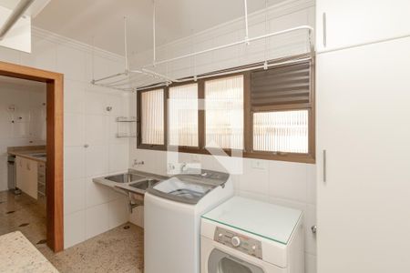 Apartamento à venda com 217m², 4 quartos e 4 vagasÁrea de Serviço