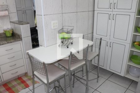 Casa de condomínio à venda com 80m², 2 quartos e 1 vagaCozinha