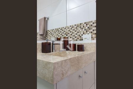 Apartamento à venda com 84m², 3 quartos e 2 vagasBanheiro da Suíte 1