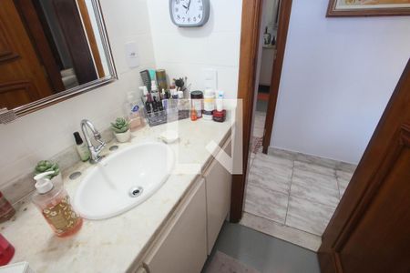 Apartamento à venda com 120m², 2 quartos e 1 vagaBanheiro Social