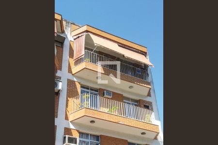 Apartamento à venda com 120m², 2 quartos e 1 vagaFachada
