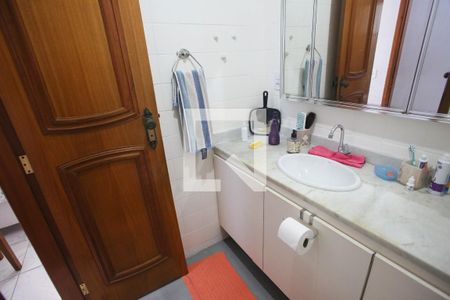 Apartamento à venda com 120m², 2 quartos e 1 vagaBanheiro da Suíte