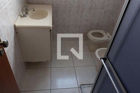 Casa à venda com 200m², 3 quartos e 4 vagasBanheiro do Quarto 3
