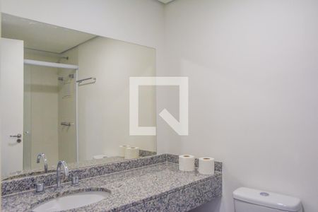 Banheiro  de kitnet/studio para alugar com 1 quarto, 33m² em Centro, São Bernardo do Campo