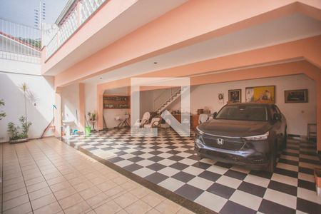 Garagem de casa à venda com 3 quartos, 300m² em Planalto Paulista, São Paulo