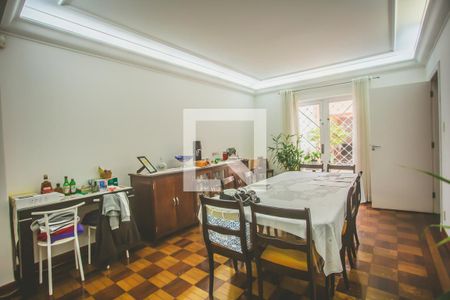 Sala de casa à venda com 3 quartos, 300m² em Planalto Paulista, São Paulo