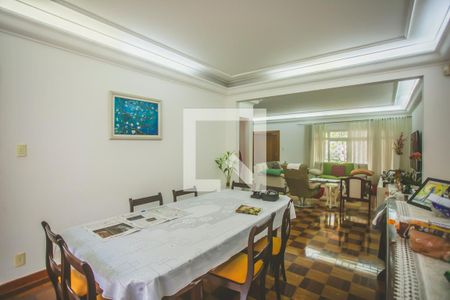 Sala de casa à venda com 3 quartos, 300m² em Planalto Paulista, São Paulo