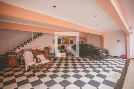 Garagem de casa à venda com 3 quartos, 300m² em Planalto Paulista, São Paulo