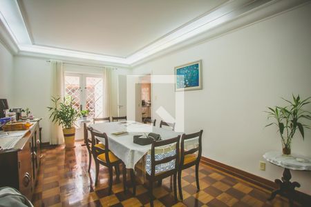 Sala de casa à venda com 3 quartos, 300m² em Planalto Paulista, São Paulo