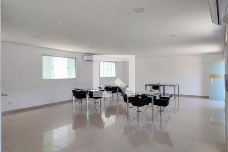 Apartamento para alugar com 43m², 2 quartos e 1 vagaÁrea comum - Salão de festas