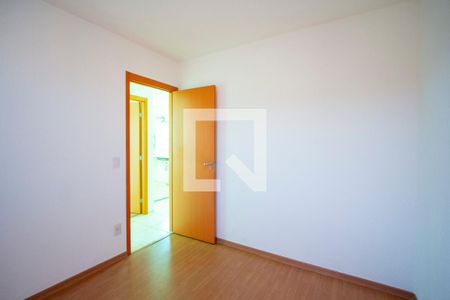 Quarto 2 de apartamento para alugar com 2 quartos, 43m² em Vila Lage, São Gonçalo