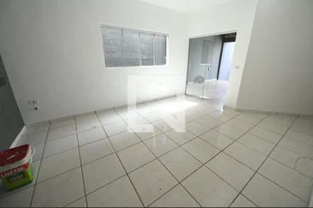 Sala de casa para alugar com 3 quartos, 120m² em Residencial Recanto do Bosque, Goiânia