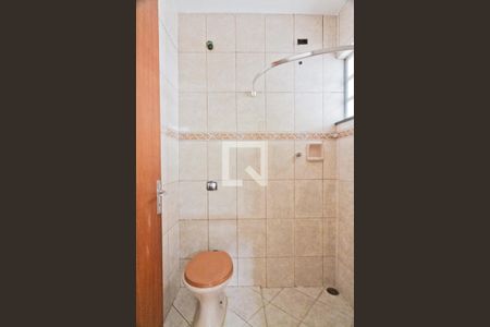 Banheiro de casa para alugar com 1 quarto, 35m² em Piqueri, São Paulo