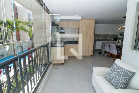 Apartamento à venda com 93m², 2 quartos e 2 vagasVaranda