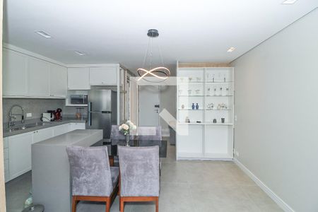 Apartamento à venda com 93m², 2 quartos e 2 vagasSala