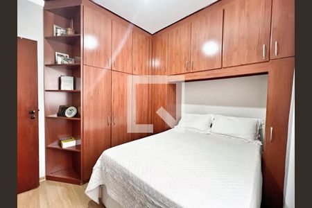 Quarto 1 de apartamento para alugar com 2 quartos, 65m² em Serra, Belo Horizonte