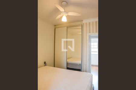 Quarto Suíte de casa de condomínio para alugar com 3 quartos, 101m² em Jardim Lauro Gomes, São Bernardo do Campo
