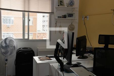 Apartamento para alugar com 150m², 4 quartos e 1 vaga Apartamento para alugar com 150m², 4 quartos e 1 vagaQuarto 2 - Suíte
