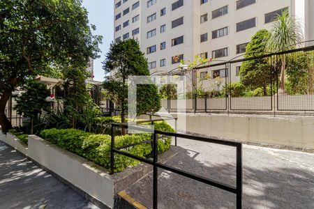 Fachada de apartamento à venda com 2 quartos, 70m² em Cambuci, São Paulo