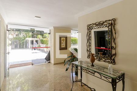 Apartamento à venda com 70m², 2 quartos e 1 vaga Apartamento à venda com 70m², 2 quartos e 1 vagaHall Social