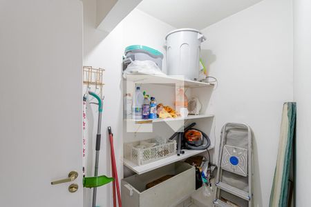 Apartamento à venda com 70m², 2 quartos e 1 vaga Apartamento à venda com 70m², 2 quartos e 1 vagaQuarto de Serviço