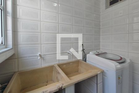 Casa de condomínio para alugar com 300m², 4 quartos e 3 vagasÁrea de Serviço