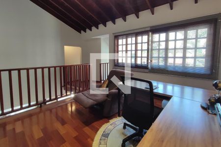 Casa de condomínio para alugar com 300m², 4 quartos e 3 vagasSala - Escritório