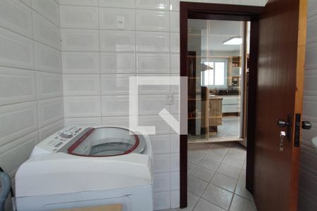 Casa de condomínio para alugar com 300m², 4 quartos e 3 vagasÁrea de Serviço