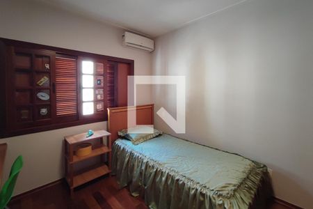 Casa de condomínio para alugar com 300m², 4 quartos e 3 vagasQuarto 4