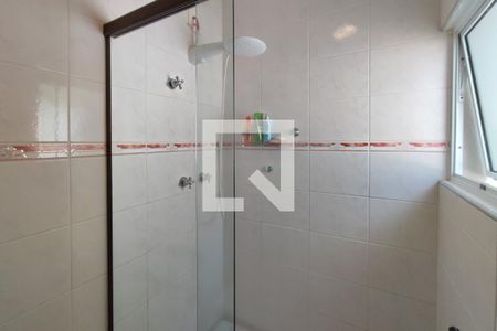 Casa de condomínio para alugar com 300m², 4 quartos e 3 vagasBanheiro Suíte 1