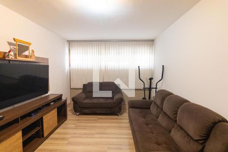 Sala de TV de casa para alugar com 7 quartos, 650m² em Bacacheri, Curitiba