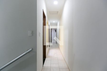 Casa à venda com 103m², 3 quartos e 2 vagasCorredor / Quartos 