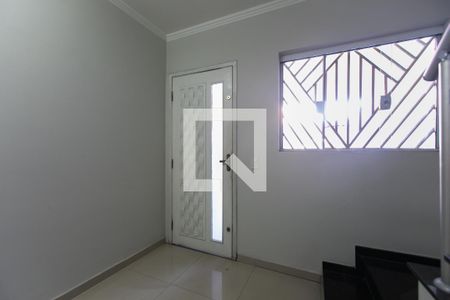 Casa à venda com 103m², 3 quartos e 2 vagasEntrada 