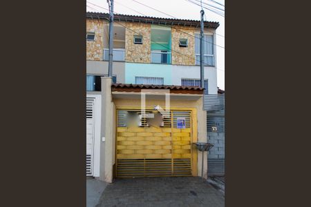 Casa à venda com 103m², 3 quartos e 2 vagasFachada 