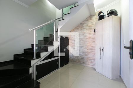 Casa à venda com 103m², 3 quartos e 2 vagasEntrada 
