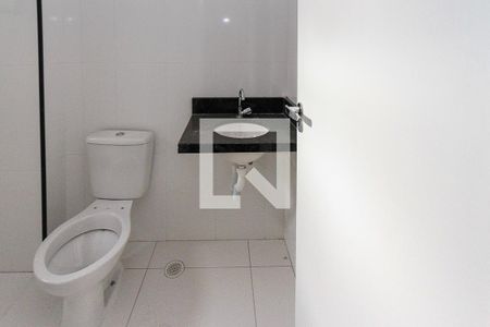 Apartamento à venda com 35m², 2 quartos e 1 vaga Apartamento à venda com 35m², 2 quartos e 1 vagaBanheiro