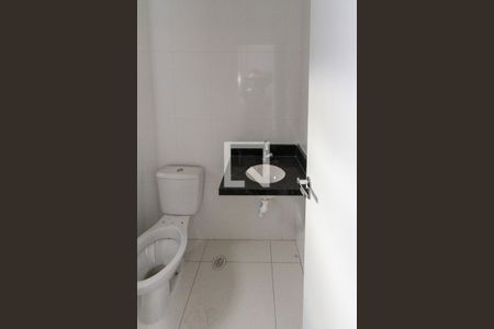 Apartamento à venda com 35m², 2 quartos e 1 vaga Apartamento à venda com 35m², 2 quartos e 1 vagaBanheiro