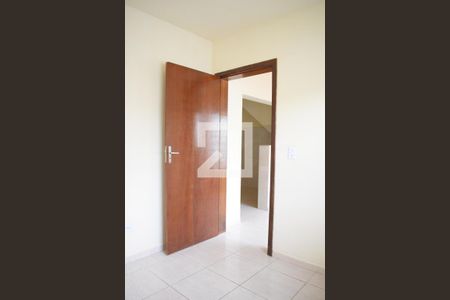 Quarto de kitnet/studio para alugar com 1 quarto, 40m² em Novo Mundo, Curitiba