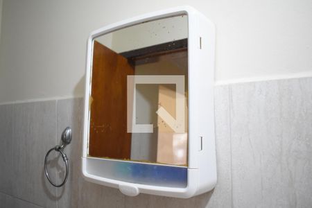 Banheiro de kitnet/studio para alugar com 1 quarto, 40m² em Novo Mundo, Curitiba